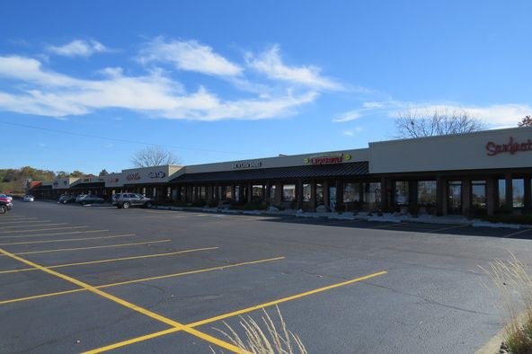 Sand-Ridge Plaza: 1050-1084 Joliet St, Dyer, IN 46311